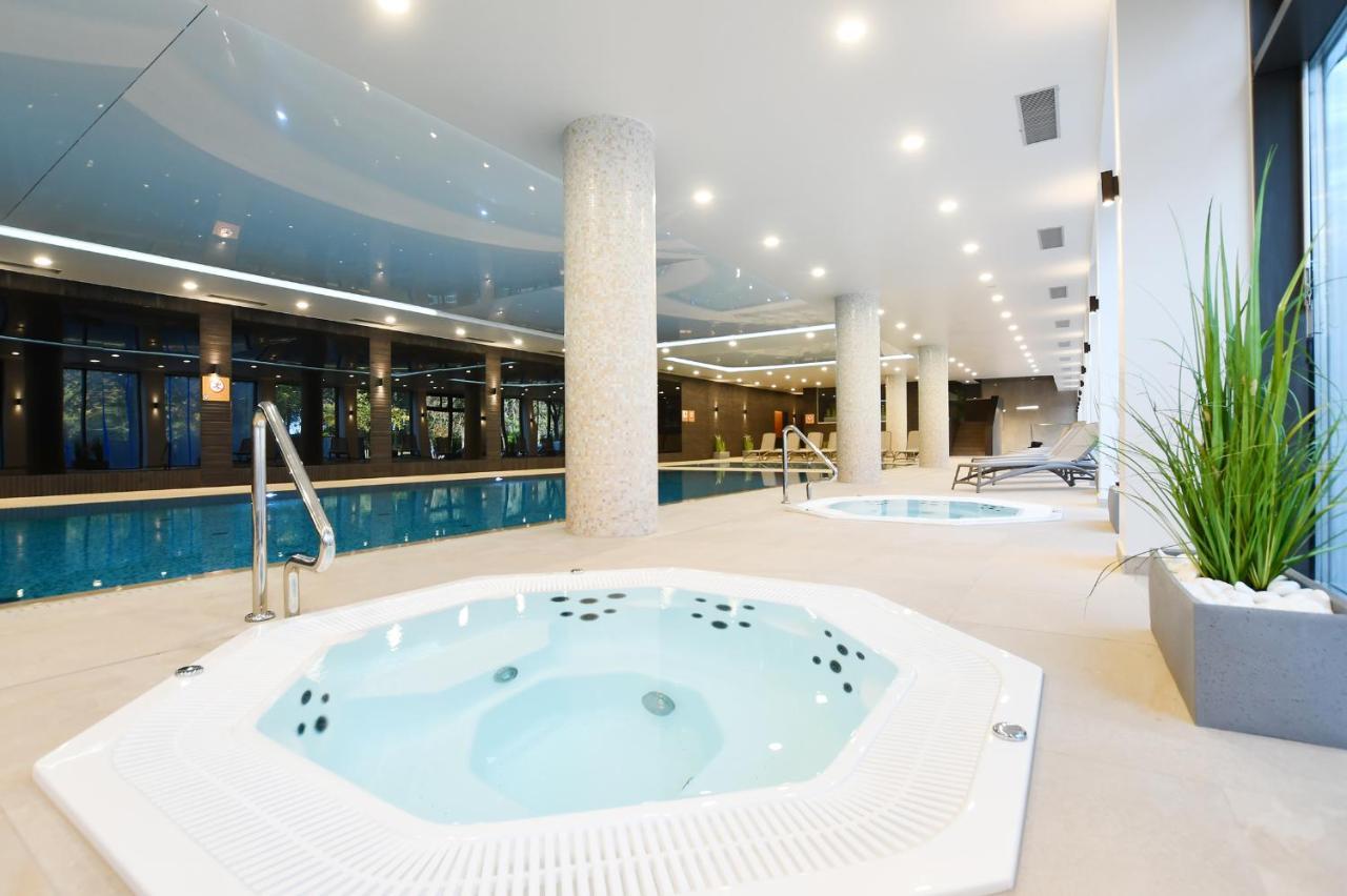 Apartment Nadmorskie Tarasy Baseny,sauny,garaz Port -navigator